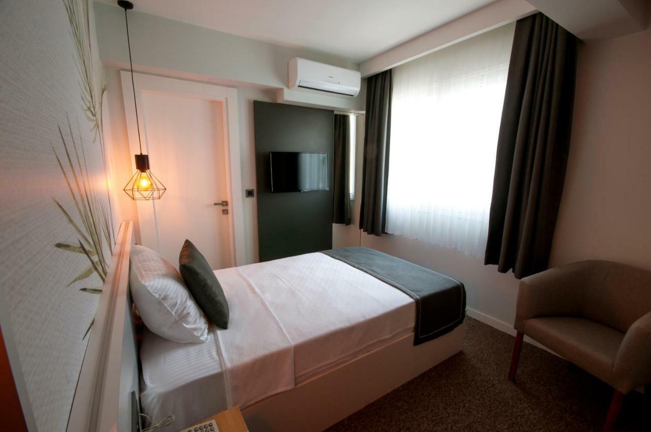 Luis Otel Izmir Exterior foto